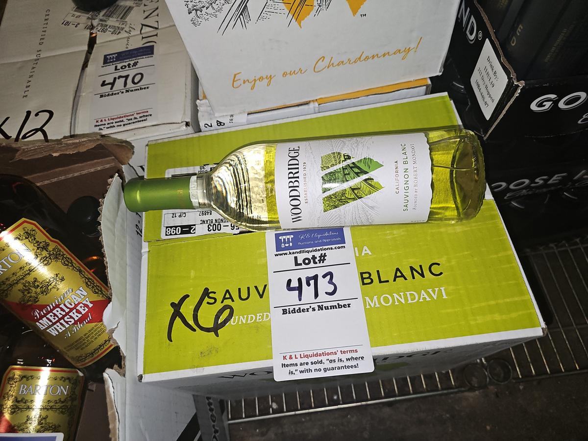 Assorted closed bar ware
