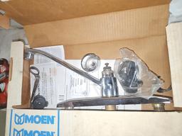 Assorted Fixtures