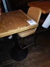 Table with 2 bar chairs (sold per item)