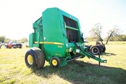 JD 568 HAY BALER