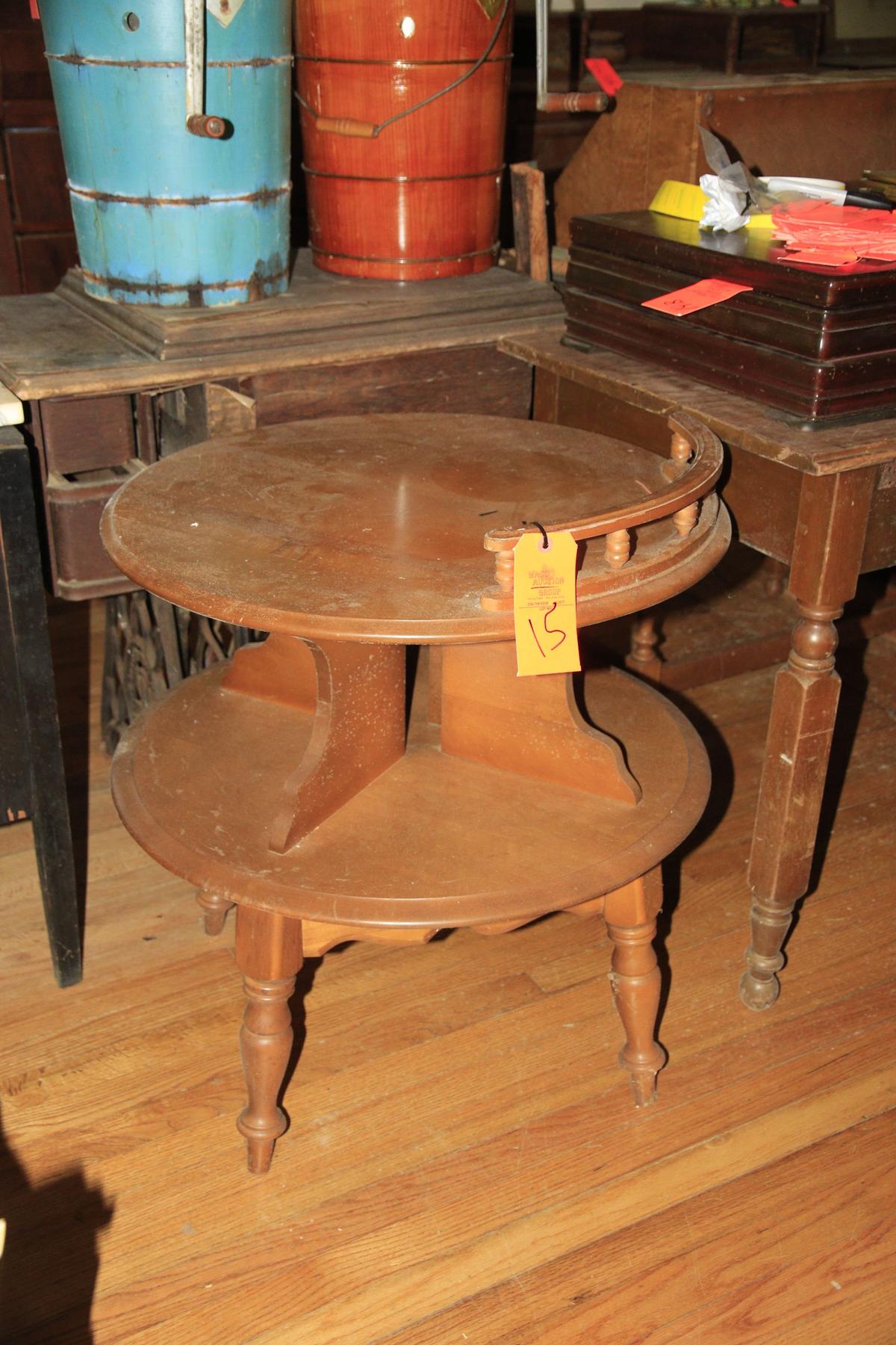 2 TIER ROUND TABLE