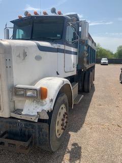 1996 PETERBILT DUMPTRUCK