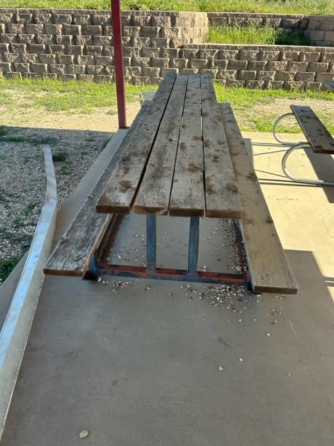 PICNIC TABLE 11'10" LONG
