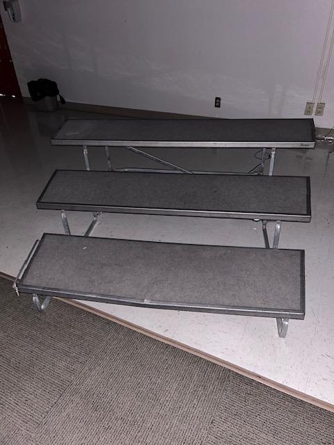 3 STEP RISERS
