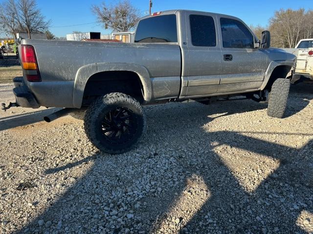 2001 CHEVY 2500 EXT CAB