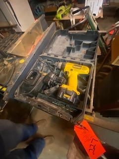 DEWALT CORDLESS  DRILL