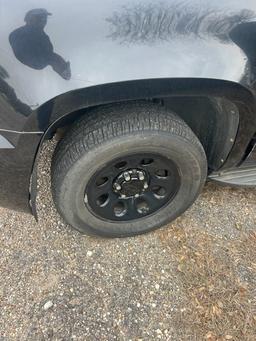 2013 BLACK CHEVY TAHOE
