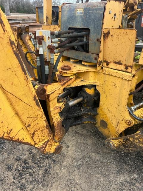 BH#2 JD310B EXTENDA HOE, 1983