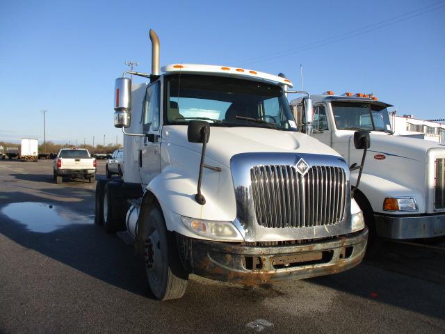 2005 INTERNATIONAL 8600 Conventional