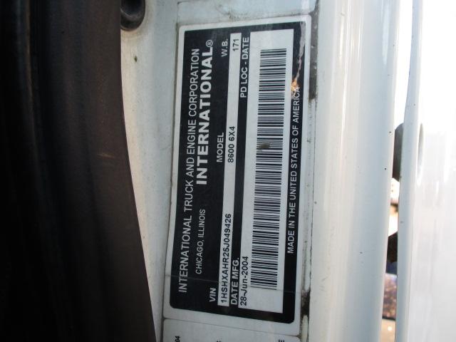 2005 INTERNATIONAL 8600 Conventional