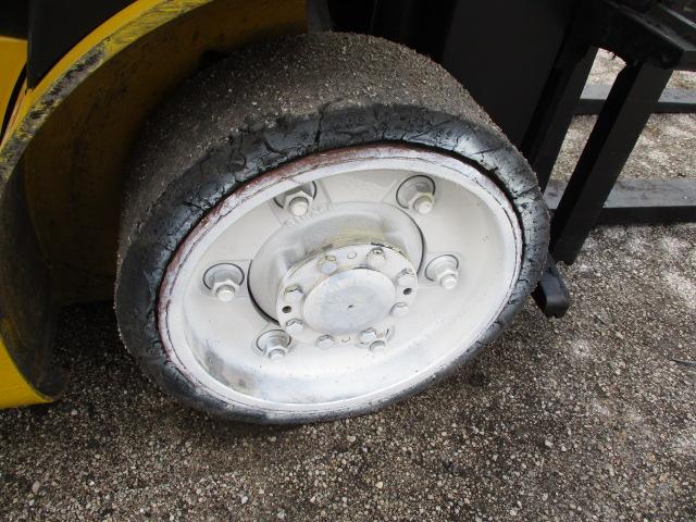 YALE Fork Lift