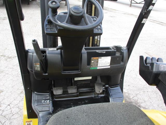 YALE Fork Lift