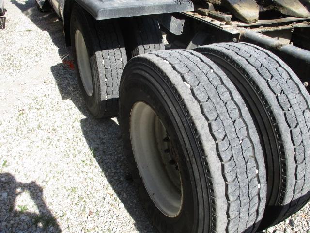 2015 KENWORTH T800 Conventional