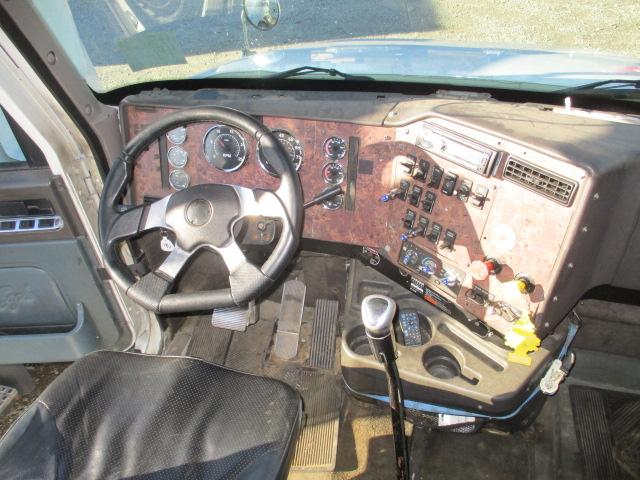 2002 INTERNATIONAL 9200i Conventional