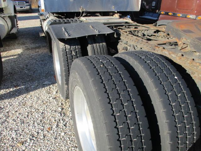 2002 INTERNATIONAL 9200i Conventional