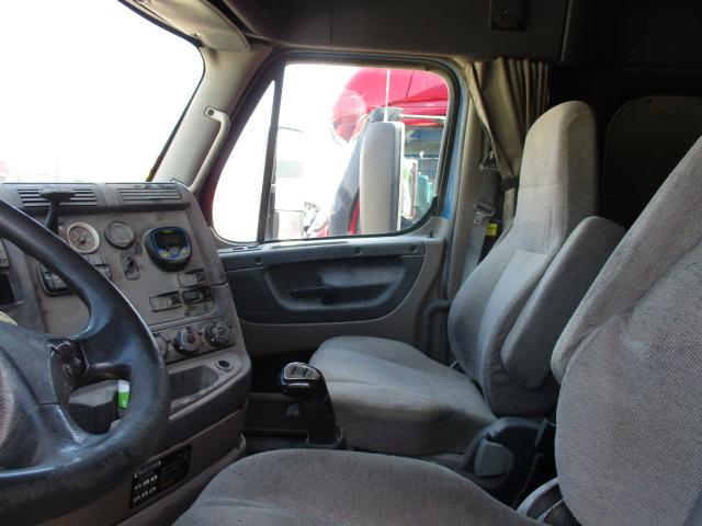 2013 FREIGHTLINER CA11364ST Cascadia Conventional