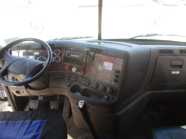 2011 FREIGHTLINER CA12564ST Cascadia Conventional