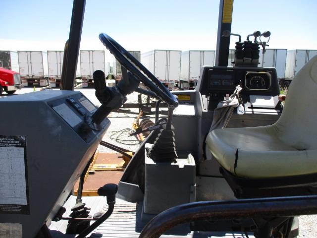 1992 FORD 455C Tractor