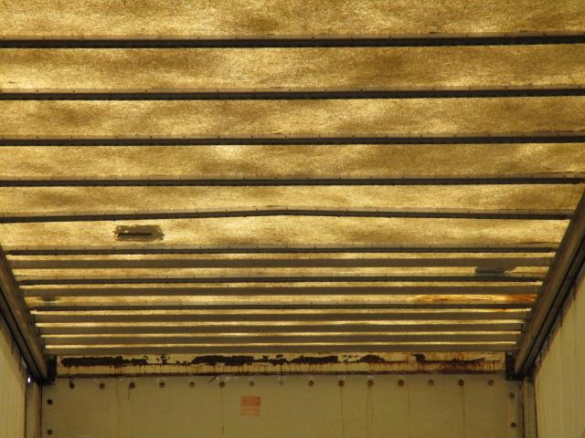 2004 TRANSCRAFT TL-2000 48 Ft. Curtain Side/Van Trailer