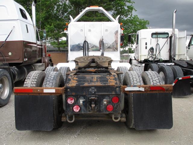 2000 PETERBILT 379 Extended Hood Ultra Cab