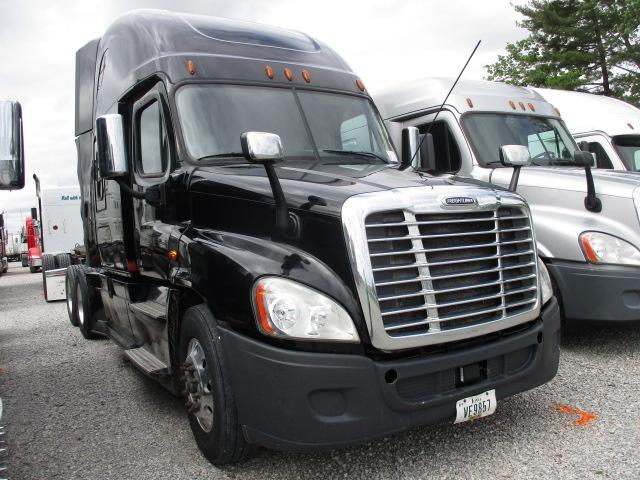 2016 FREIGHTLINER Cascadia CA12564ST Conventional