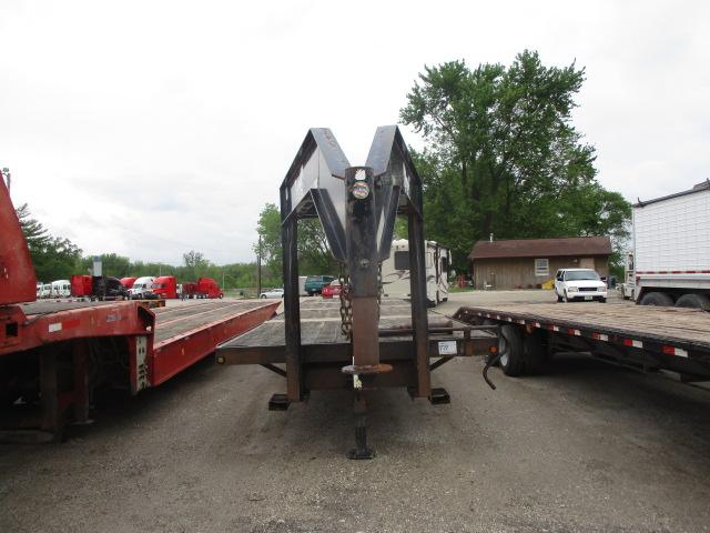 2012 MUSTANG 49 Ft. Gooseneck Flatbed