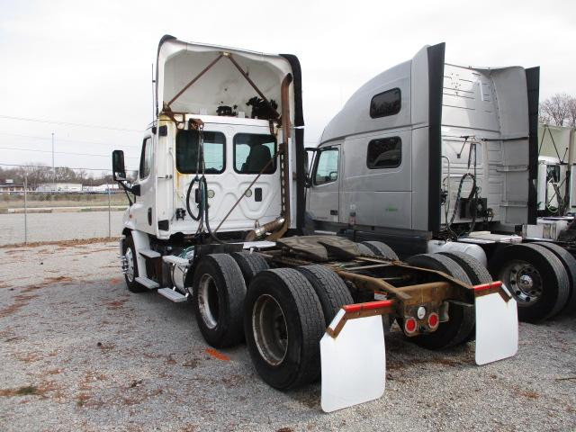 2016 FREIGHTLINER Cascadia CA11364ST Conventional