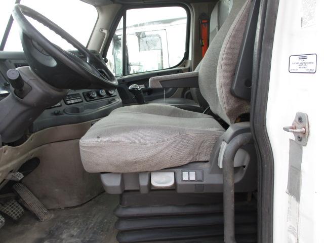 2016 FREIGHTLINER Cascadia CA11364ST Conventional