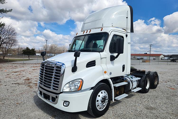 2016 FREIGHTLINER Cascadia CA11364ST Conventional