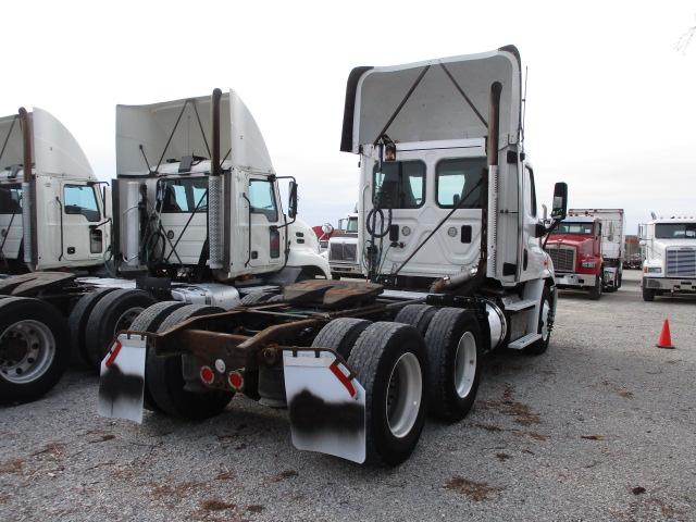 2016 FREIGHTLINER Cascadia CA11364ST Conventional