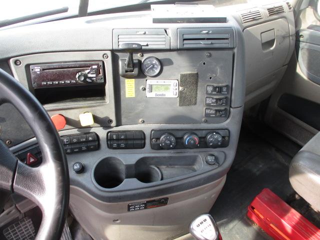 2016 FREIGHTLINER Cascadia CA11364ST Conventional