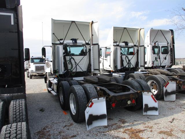 2016 MACK CXU613 Pinnacle Conventional