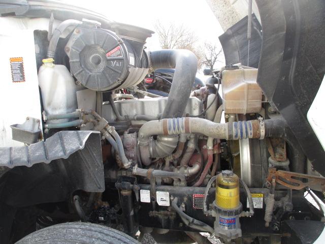 2016 MACK CXU613 Pinnacle Conventional