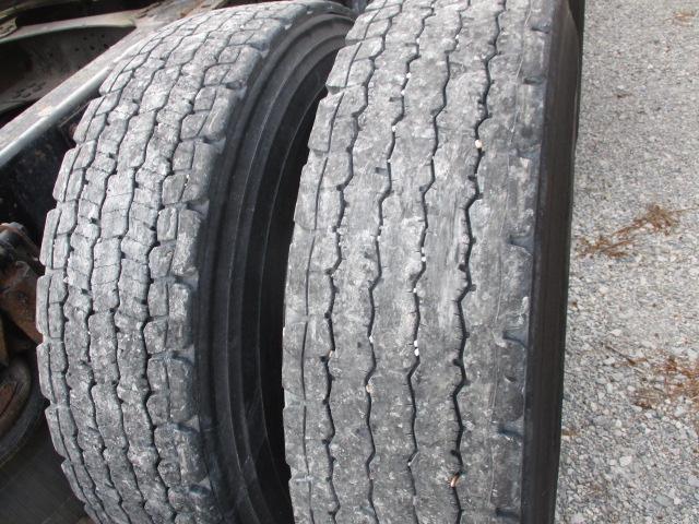2016 MACK CXU613 Pinnacle Conventional