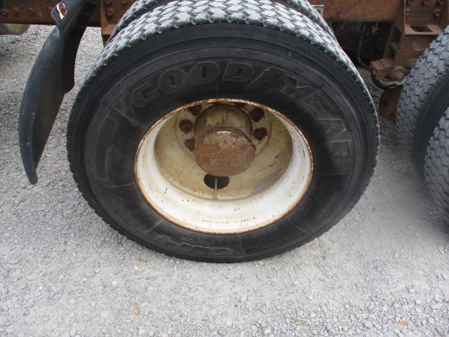 1986 FREIGHTLINER FLA8664T Cab Over