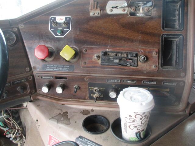1986 FREIGHTLINER FLA8664T Cab Over