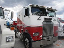 1986 FREIGHTLINER FLA8664T Cab Over