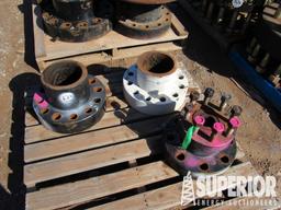 4-1/16" 10,000# x 2-9/16" 10,000# SSA, (2) 7-1/16"