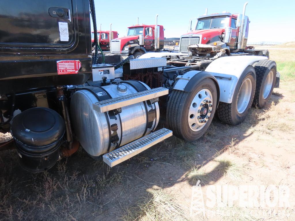 (x) (19-15) 2011 WESTERN STAR 4900 T/A w/Pusher Ax