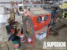 CLARKE SB9007 Abrasive Blast Cabinet