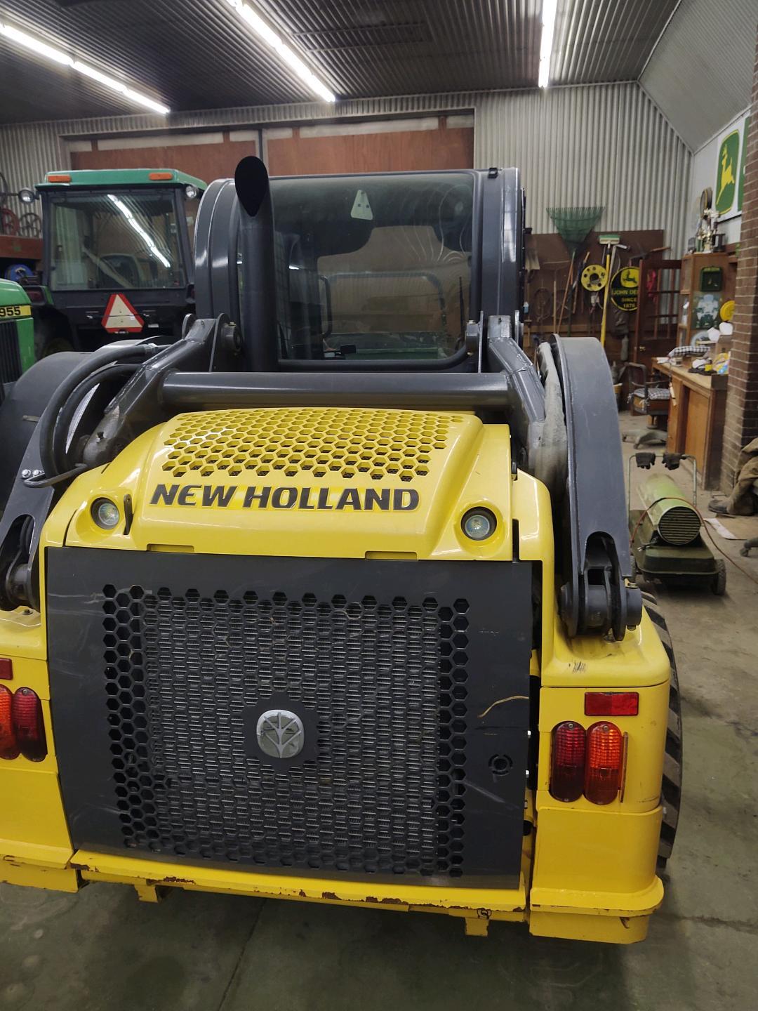 New Holland L218 Skid Loader