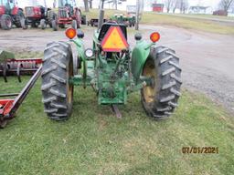 JOHN DEERE 820 TRACTOR