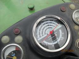 JOHN DEERE 820 TRACTOR
