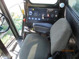 John Deere 6620 Combine