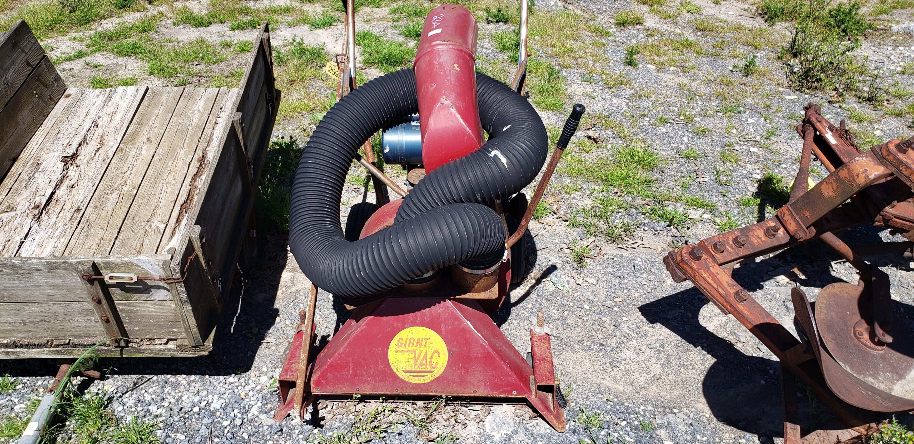 Giant Vac