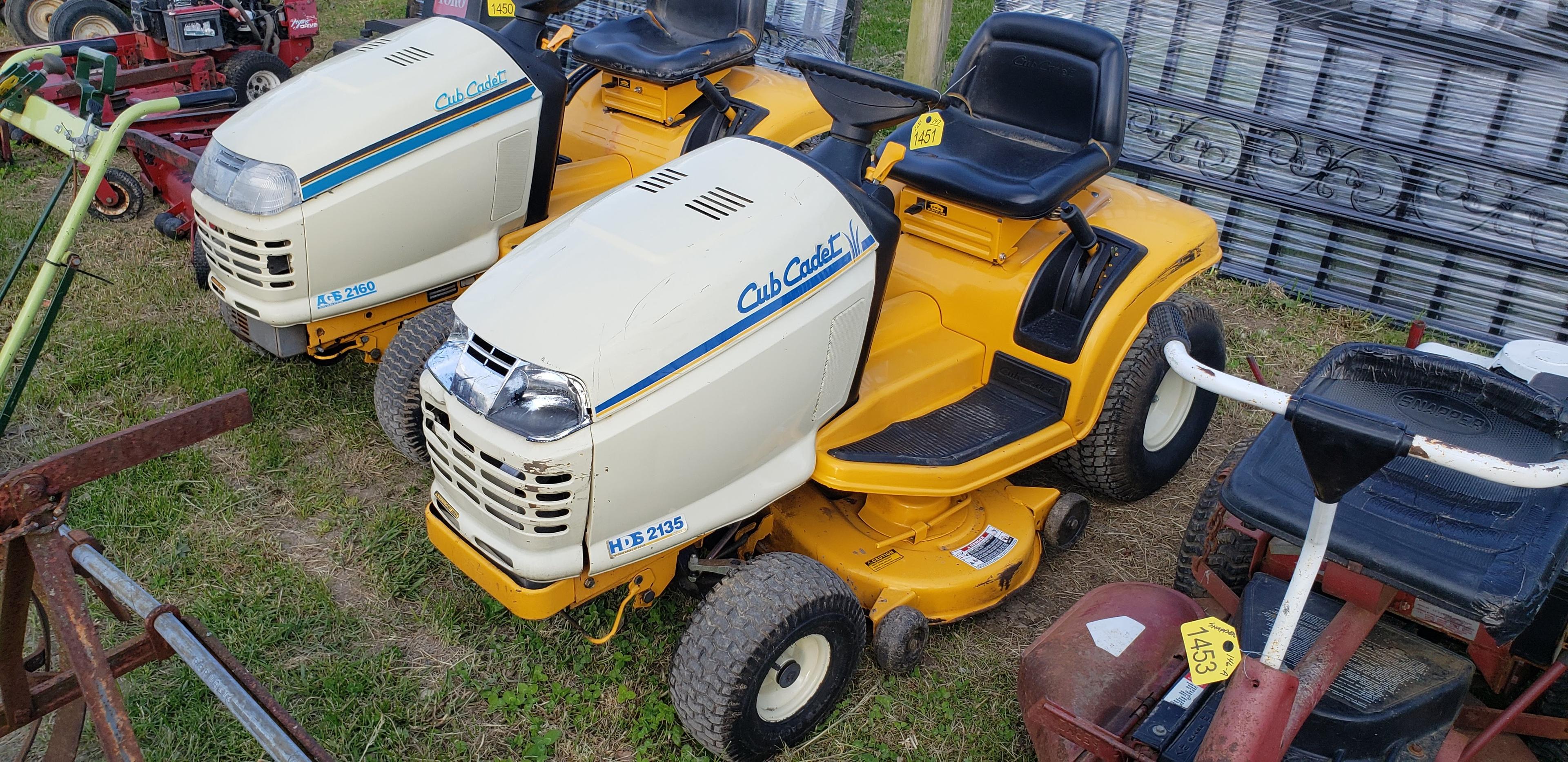 CC HDS 2135 Riding Mower