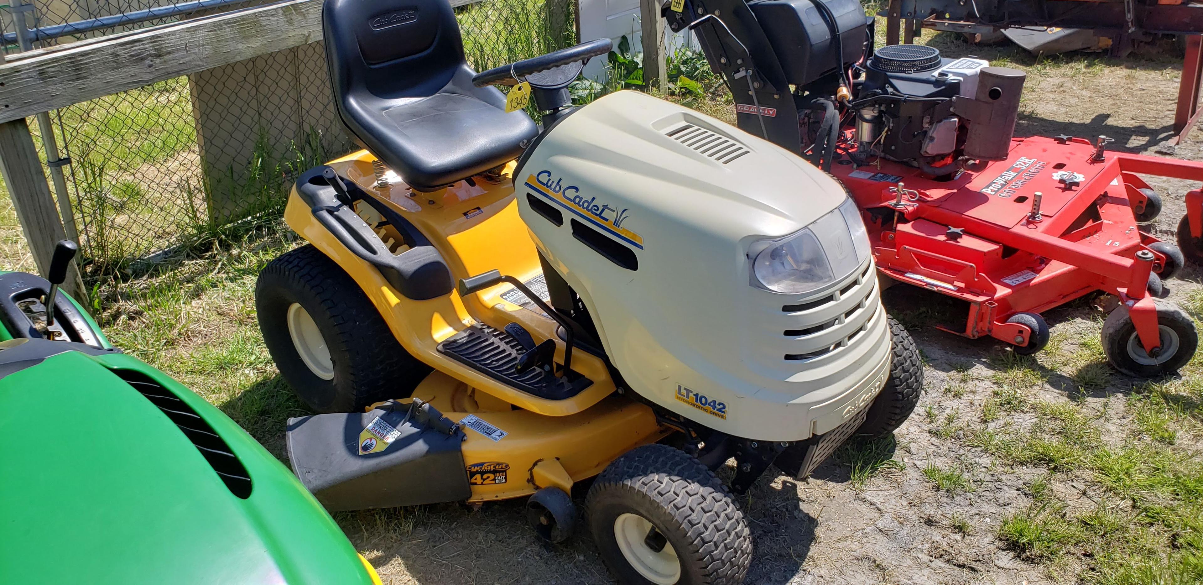 Cub Cadet LT1042 Mower
