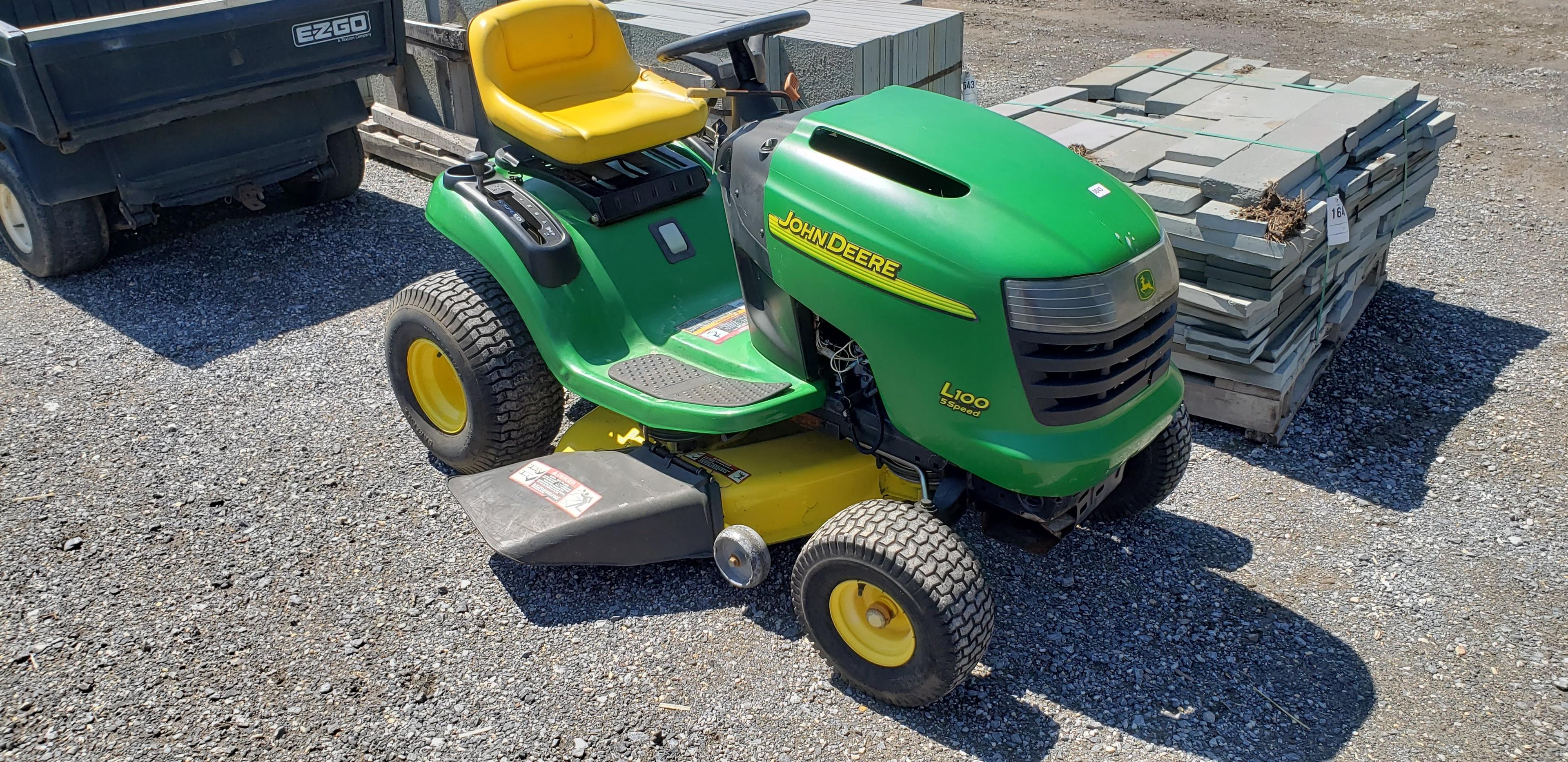 JD L100 Mower