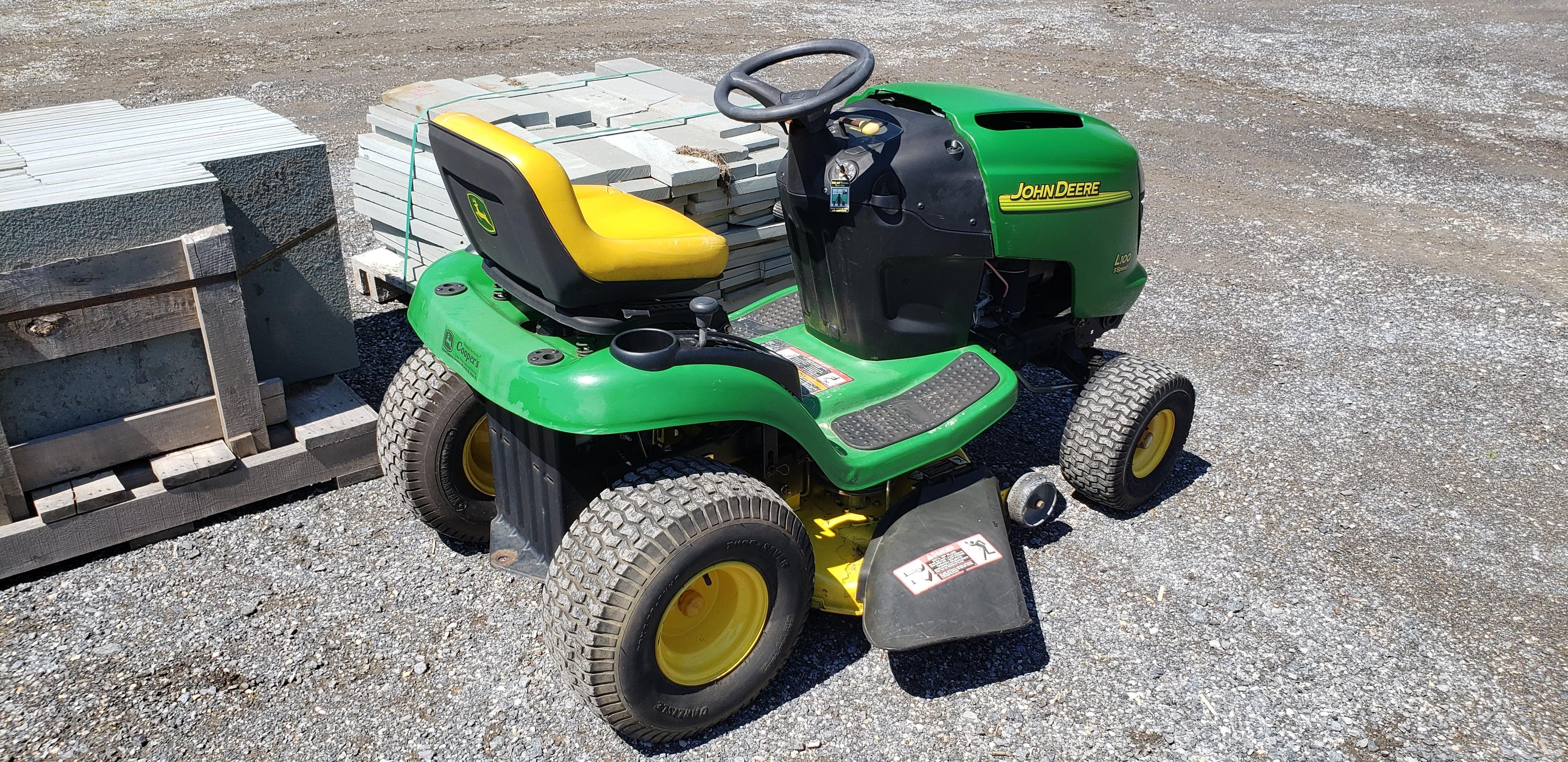 JD L100 Mower