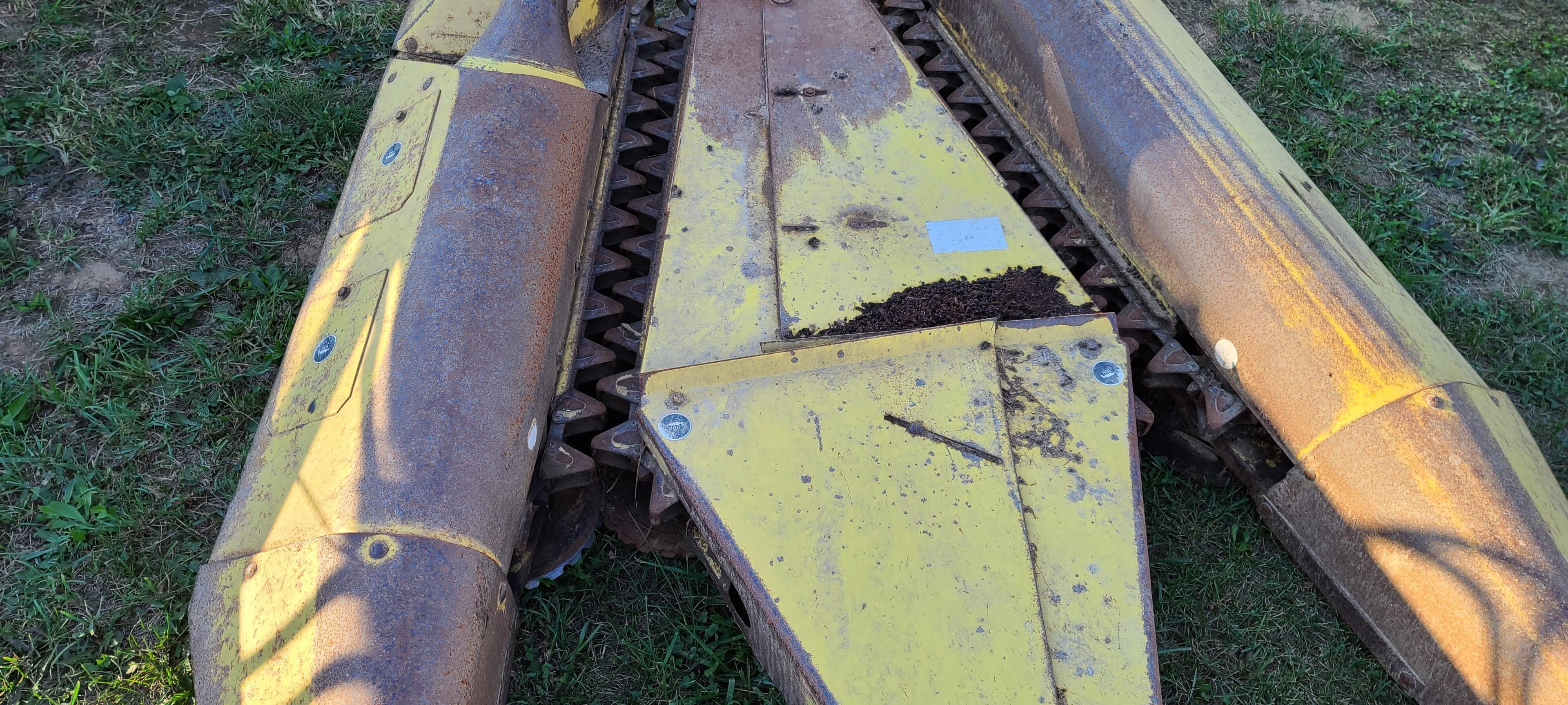 New Holland 2 Row Corn Head